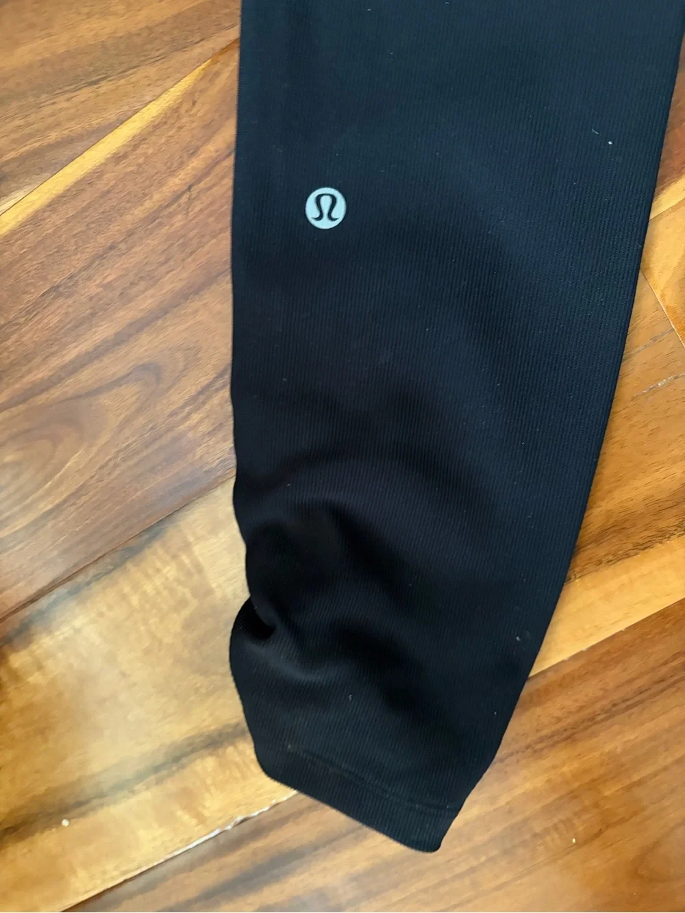 Lululemon Athletica Trail Trekker high rise black cargo Leggings size 4 NWT